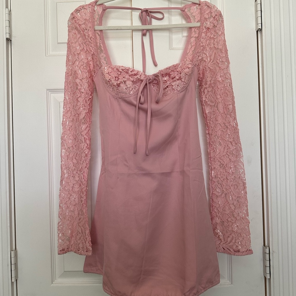 Pink Lace long sleeve mini dress 🩷